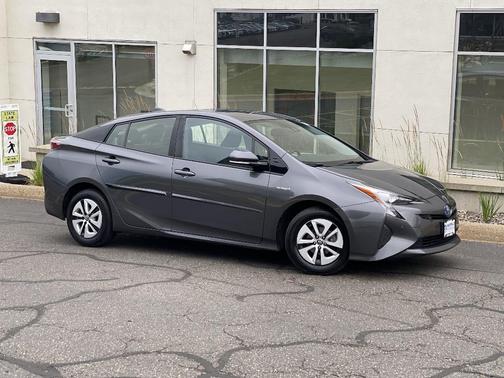 2017 Toyota Prius Four