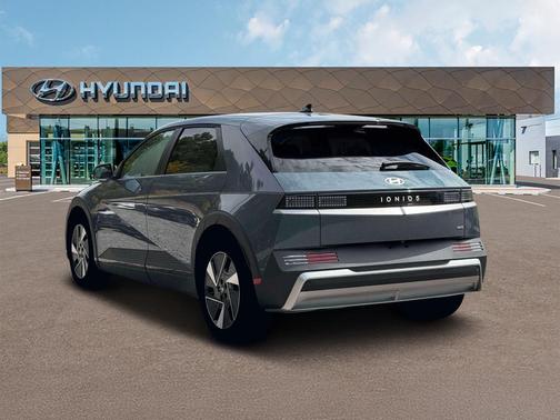 Teal 2026 Hyundai IONIQ 5 SE