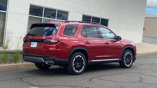 Radiant Red Metallic II 2026 Honda Pilot Sport
