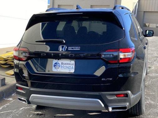 2025 Honda Pilot Elite