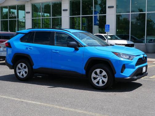 2020 Toyota RAV4 LE