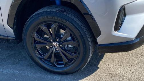 2023 Toyota RAV4 Hybrid SE