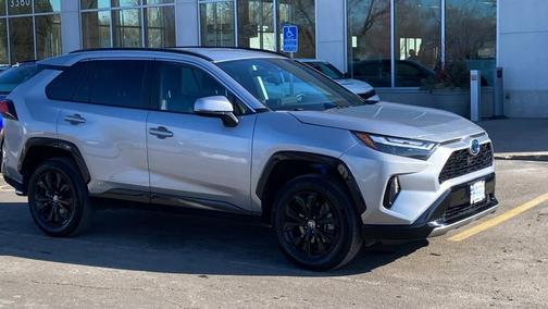 2023 Toyota RAV4 Hybrid SE