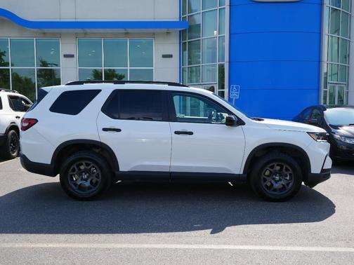 2025 Honda Pilot TrailSport