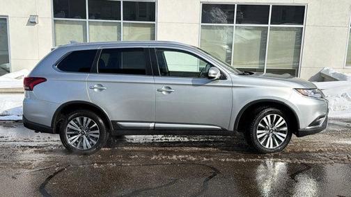 2020 Mitsubishi Outlander SEL