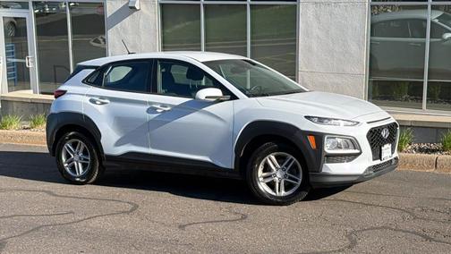 Chalk White 2020 Hyundai KONA SE