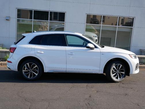 2022 Audi Q5 45 S line quattro Premium