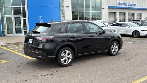 Crystal Black Pearl 2023 Honda HR-V LX