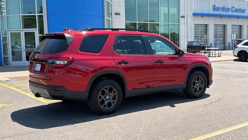Radiant Red Metallic II 2025 Honda Pilot TrailSport
