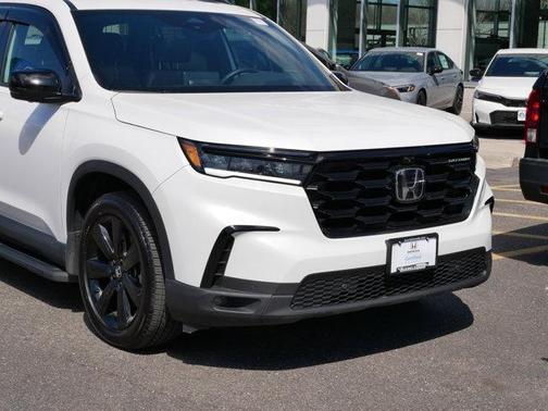 2025 Honda Pilot Black Edition