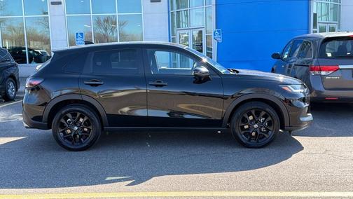 Crystal Black Pearl 2023 Honda HR-V Sport