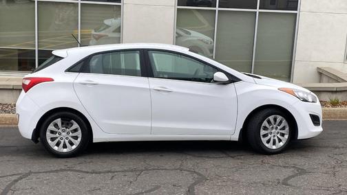 2016 Hyundai Elantra GT Base