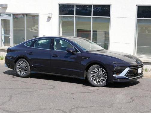 2025 Hyundai SONATA Hybrid Limited