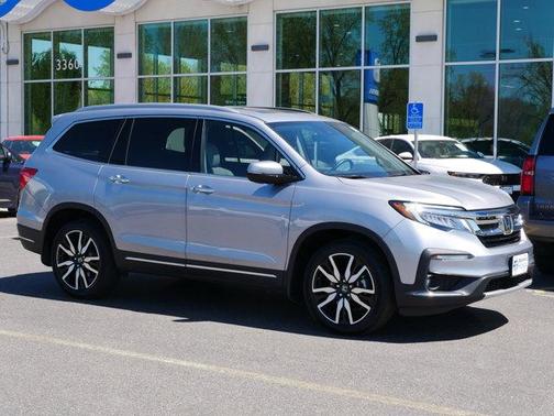 2022 Honda Pilot Touring 7-Passenger