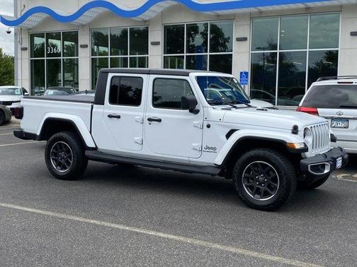 2022 Jeep Gladiator Overland