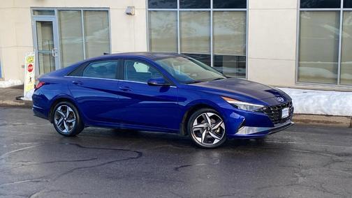 2022 Hyundai ELANTRA Limited