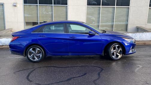 2022 Hyundai ELANTRA Limited