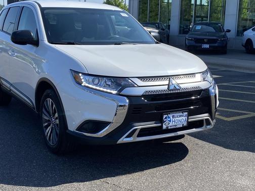 2020 Mitsubishi Outlander ES