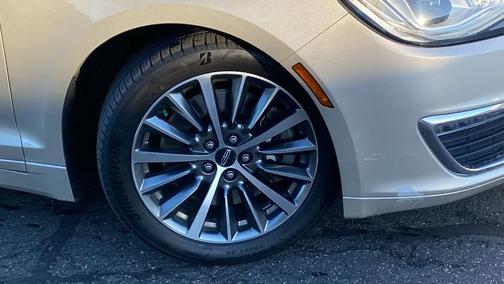 2017 Lincoln MKZ Select