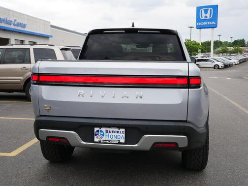 2022 Rivian R1T Launch Edition