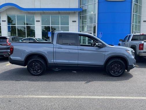 2025 Honda Ridgeline TrailSport+