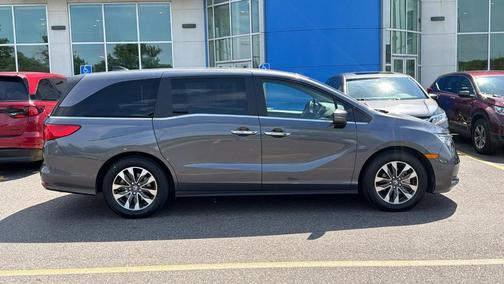 Modern Steel Metallic 2024 Honda Odyssey EX-L