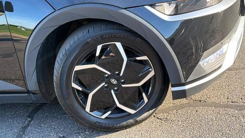 Black 2023 Hyundai IONIQ 5 SEL