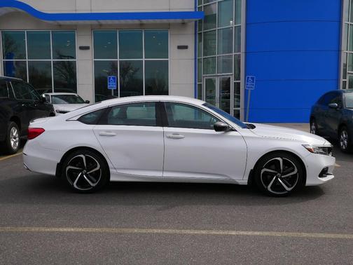 2022 Honda Accord Sport SE