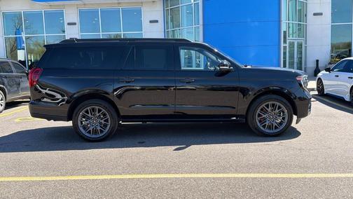 Agate Black Metallic 2025 Ford Expedition Max Platinum