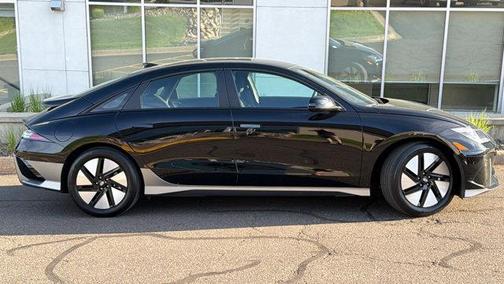 Onyx Black 2024 Hyundai IONIQ 6 SE