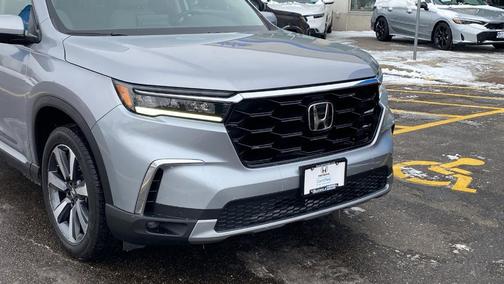 2024 Honda Pilot Touring