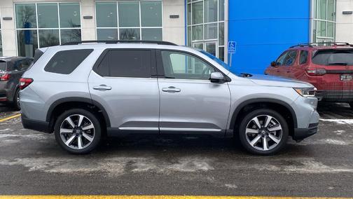 2024 Honda Pilot Touring