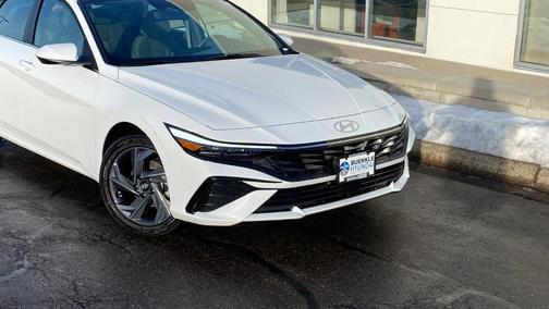 2025 Hyundai ELANTRA SEL Convenience