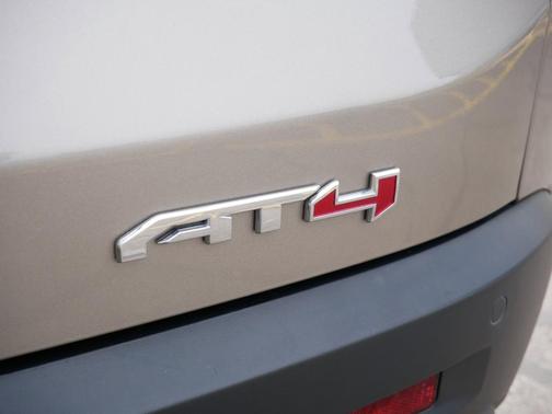 2022 GMC Acadia AT4