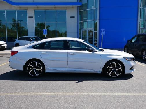 2022 Honda Accord Sport SE