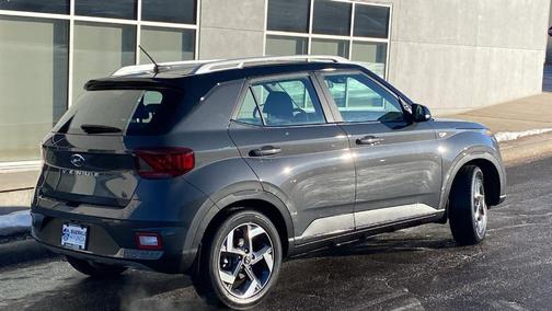 2024 Hyundai VENUE Limited