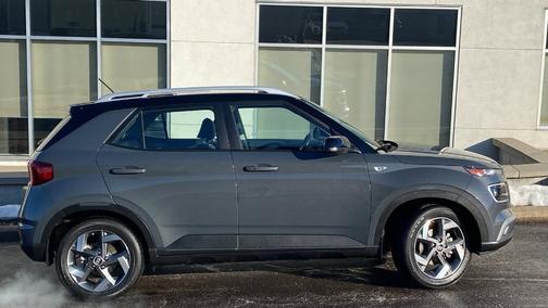 2024 Hyundai VENUE Limited