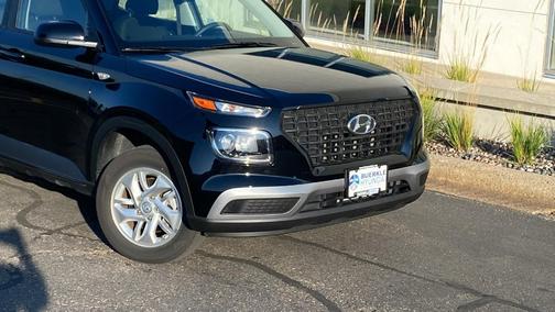 2025 Hyundai VENUE SE