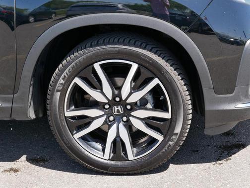 2019 Honda Pilot Touring 7-Passenger