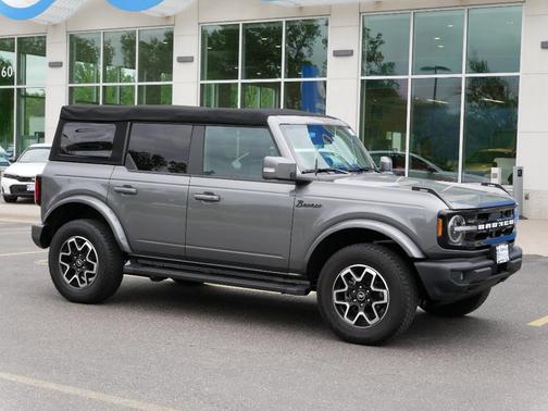 2022 Ford Bronco Outer Banks