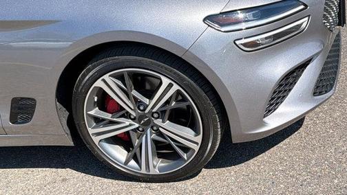 Savile Silver 2024 Genesis G70 3.3T Sport Advanced