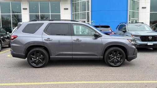 Modern Steel Metallic 2025 Honda Pilot Black Edition