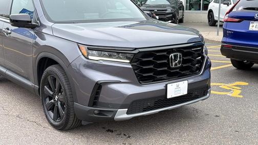 Modern Steel Metallic 2025 Honda Pilot Black Edition
