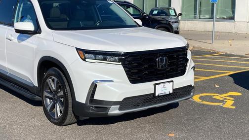 2025 Honda Pilot Elite