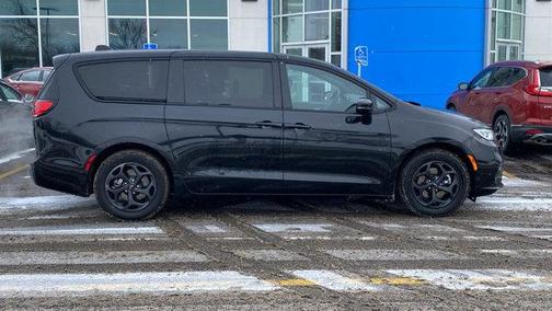2023 Chrysler Pacifica Hybrid Limited