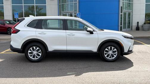 Platinum White Pearl 2024 Honda CR-V LX