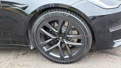 Black 2022 Tesla Model S Plaid