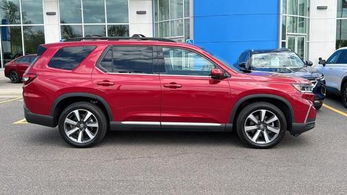 Radiant Red Metallic II 2024 Honda Pilot Touring