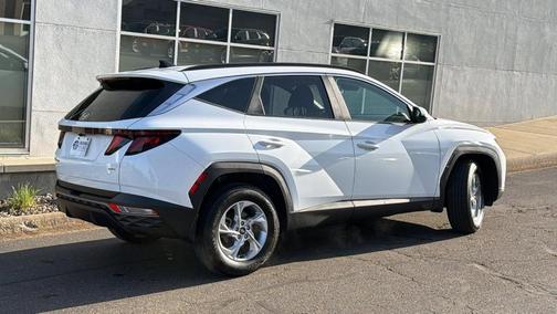 White Pearl 2024 Hyundai TUCSON SEL
