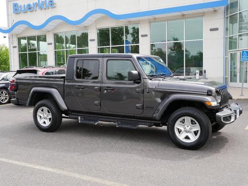 2022 Jeep Gladiator Sport